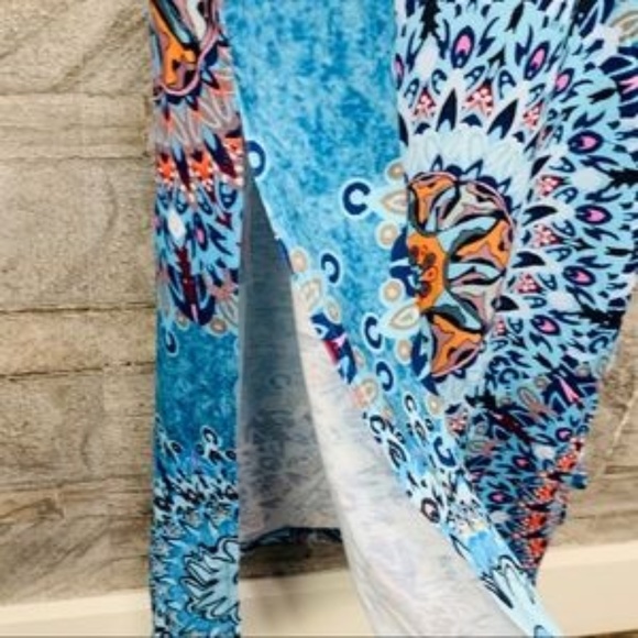 Style Dome floral Could Shoulder Dress Size Medium - Picture 7 of 8